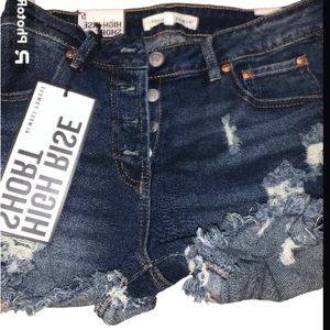 High rise denim shorts women’s size 5 brand new